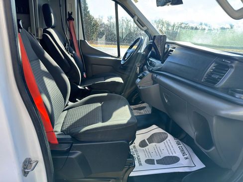 Used 2022 Ford E-Transit 148 High Roof Extended image 28