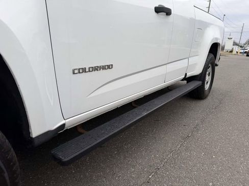 Used 2016 Chevrolet Colorado W/T image 9