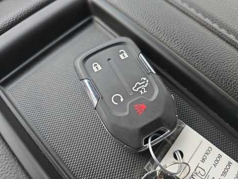 Used 2020 GMC Sierra 1500 SLT w/ SLT Convenience Package image 29