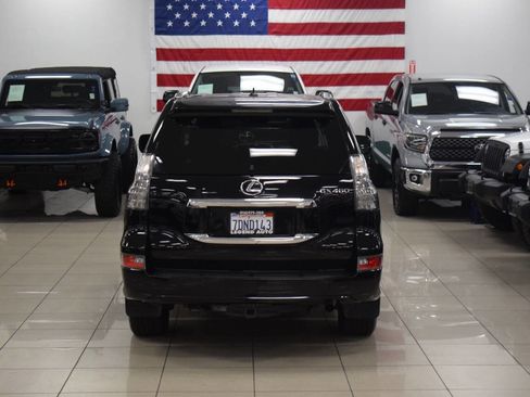 Used 2014 Lexus GX 460 image 27