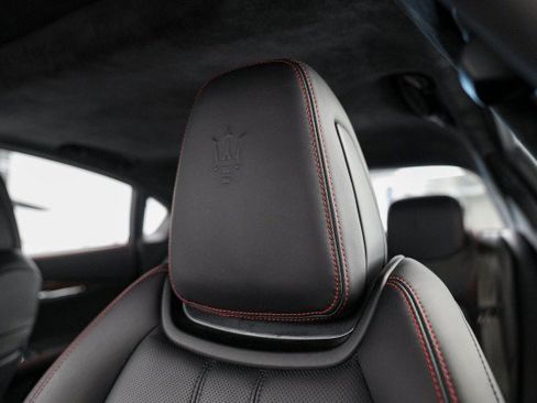 Used 2020 Maserati Quattroporte GTS GranSport image 32