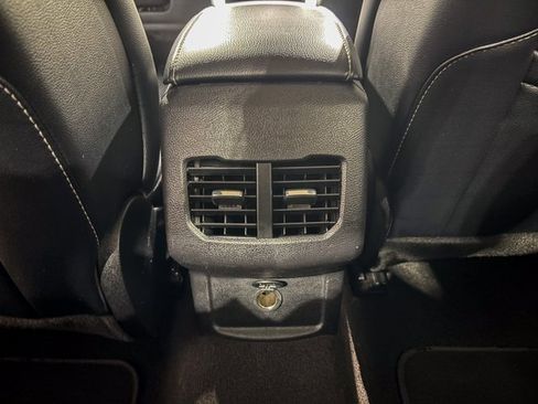 Used 2019 Ford Fusion SEL image 25