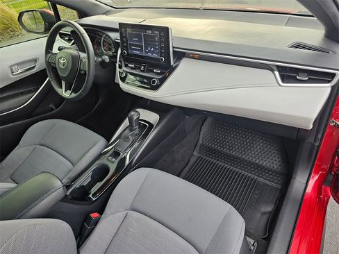 Used 2020 Toyota Corolla SE image 11