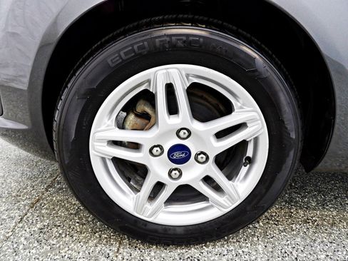 Used 2019 Ford Fiesta SE image 18