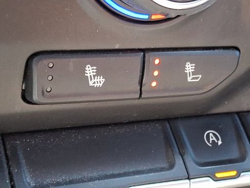 Used 2022 Chevrolet Silverado 1500 LT image 23