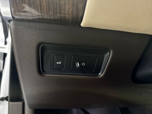 Used 2022 Land Rover Range Rover Sport HSE Silver Edition AWD/4WD image 34