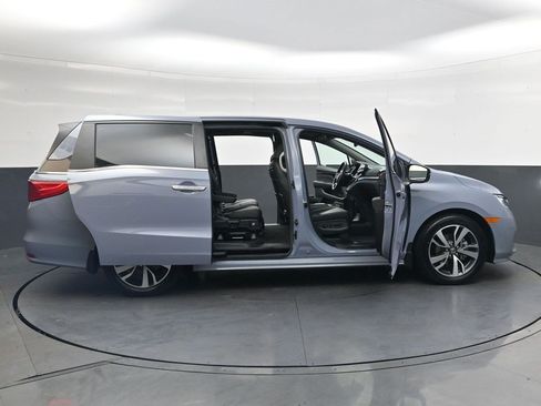 Used 2023 Honda Odyssey Touring image 38