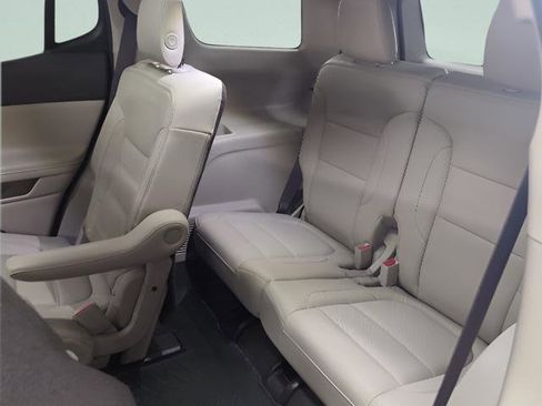 Used 2018 GMC Acadia Denali image 21