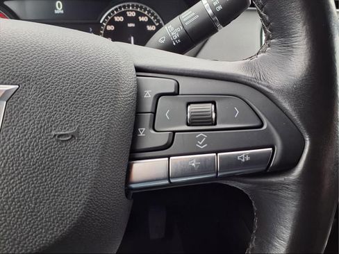 Used 2023 Cadillac XT4 Premium Luxury image 12