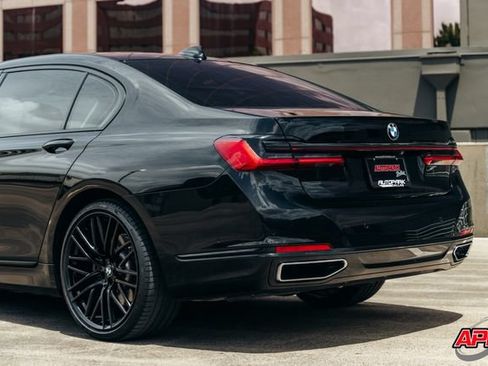 Used 2020 BMW 740i w/ Cold Weather Package RWD image 35