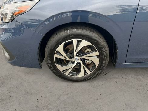 Used 2025 Subaru Legacy Premium AWD/4WD image 9