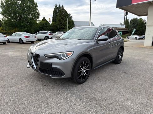 Used 2018 Alfa Romeo Stelvio AWD image 1