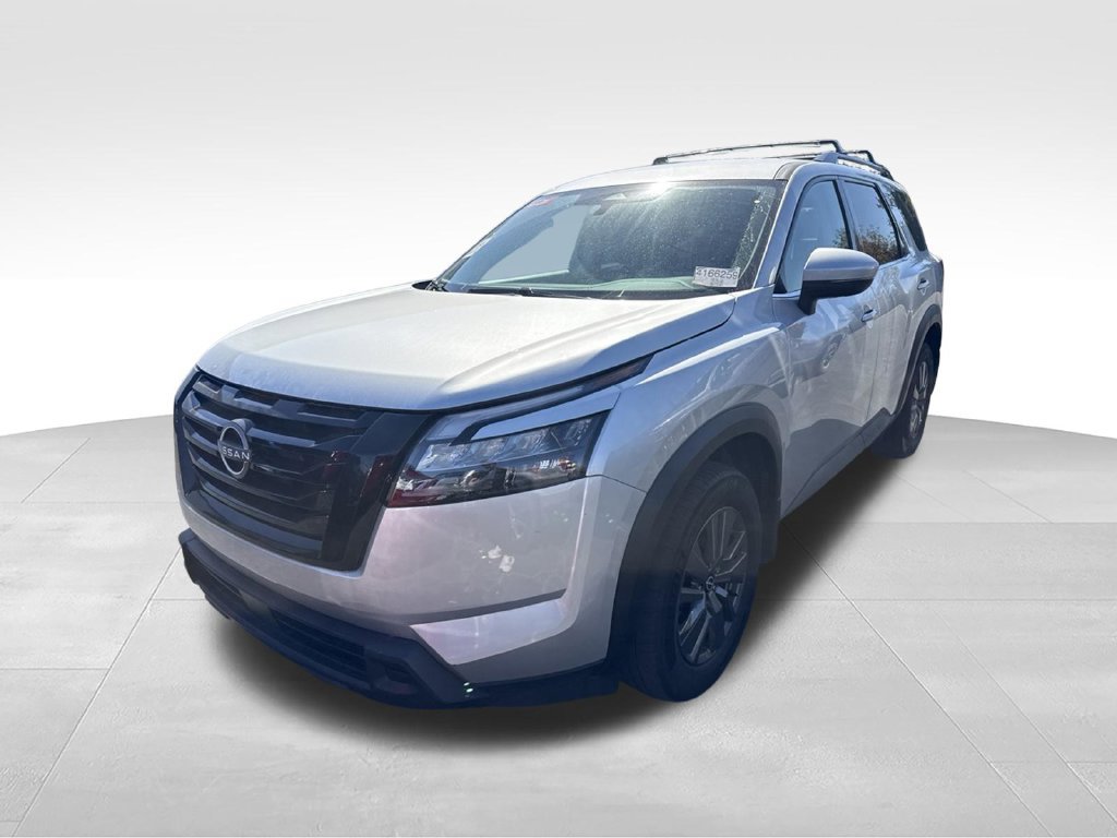 Used 2024 Nissan Pathfinder SV AWD/4WD image 6
