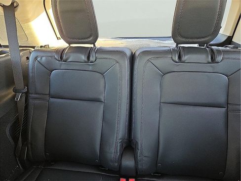 New 2026 Lincoln Aviator Reserve w/ Luxury Package image 9