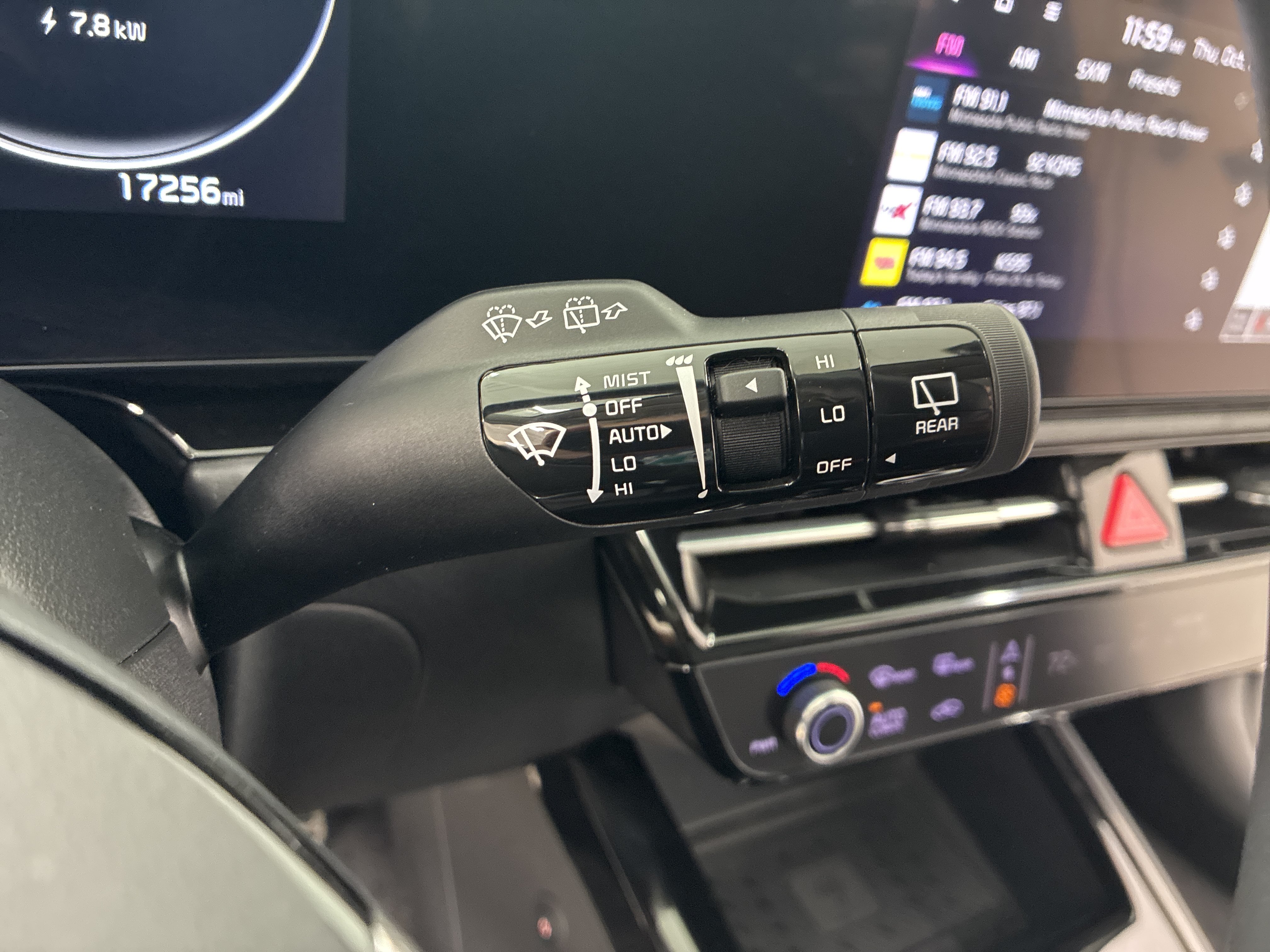 Used 2023 Kia Niro Wave FWD image 24