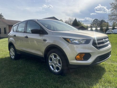 Used 2018 Ford Escape S FWD image 5