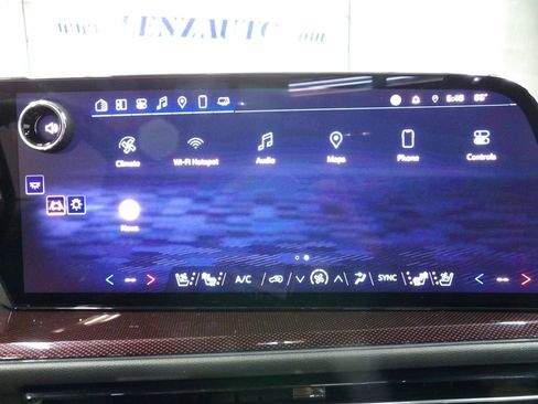 Used 2025 Chevrolet Traverse RS w/ LPO, Floor Liner Package AWD/4WD image 28