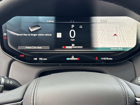 Certified 2025 Land Rover Range Rover SE image 31