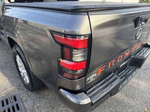Used 2024 Nissan Frontier SV w/ SV Convenience Package image 33