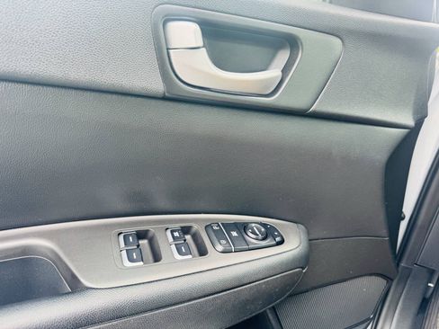 Used 2018 Kia Optima LX FWD image 10