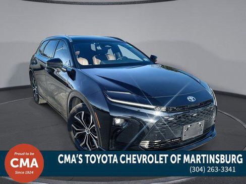 Certified 2025 Toyota Crown Signia image 1