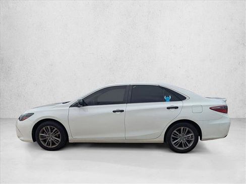 Used 2016 Toyota Camry SE FWD image 8