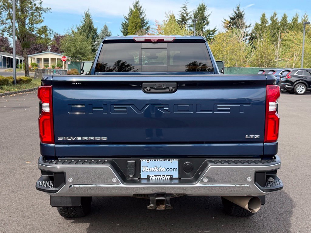 Used 2022 Chevrolet Silverado 2500 LTZ AWD/4WD image 7