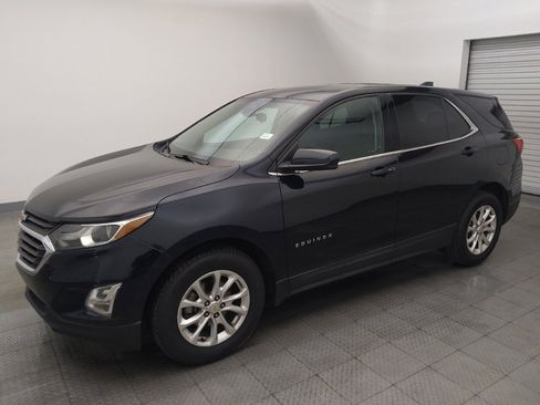 Used 2020 Chevrolet Equinox LT image 2