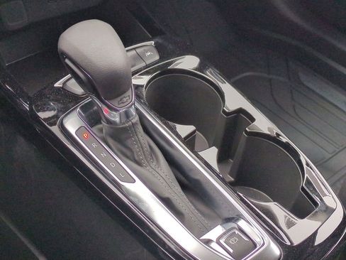 New 2026 Chevrolet Trax LT w/ Driver Confidence Package FWD image 18