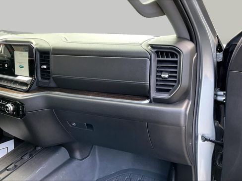 Used 2025 GMC Sierra 1500 Elevation RWD image 17