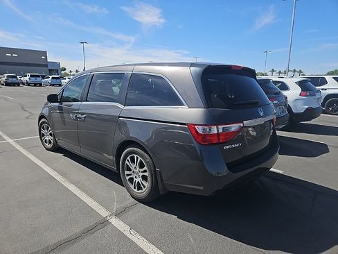 Used 2013 Honda Odyssey EX image 2