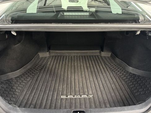 Used 2023 Toyota Camry SE image 30