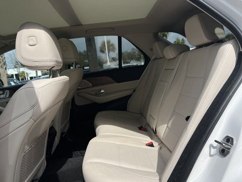 Used 2024 Mercedes-Benz GLE 450 4MATIC image 31