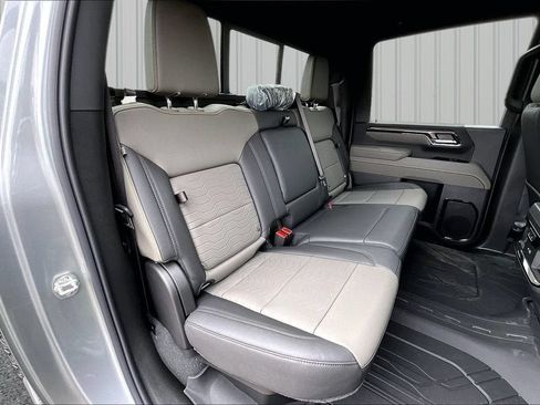 New 2026 Chevrolet Silverado 2500 ZR2 AWD/4WD image 6