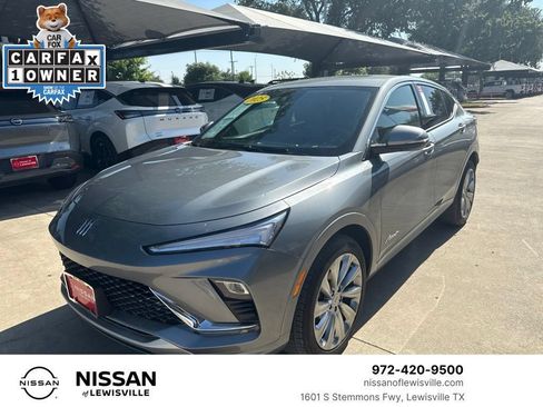 Used 2025 Buick Envista Avenir FWD image 1