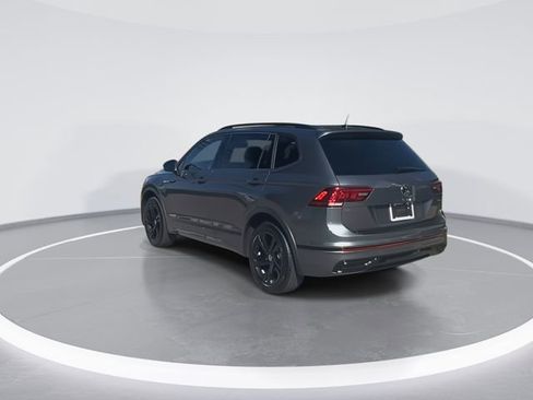 Certified 2024 Volkswagen Tiguan SE R-Line image 6