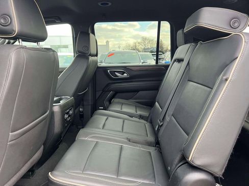 Used 2024 Chevrolet Suburban Premier AWD/4WD image 11