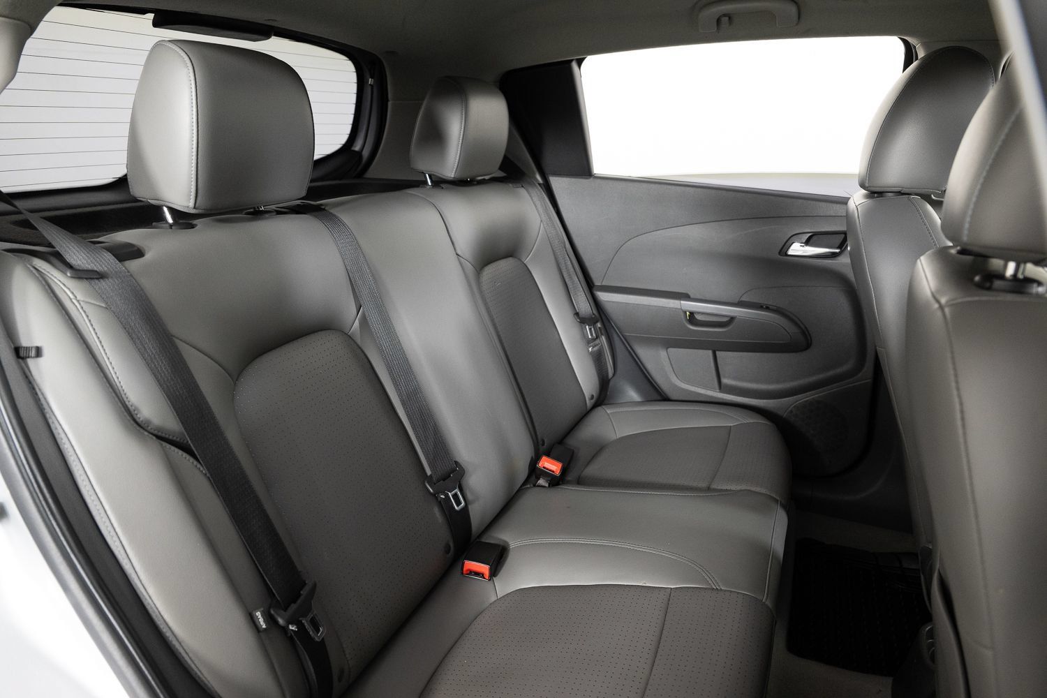 Used 2015 Chevrolet Sonic LTZ FWD image 23