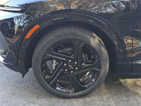 New 2026 Chevrolet Equinox EV RS image 7