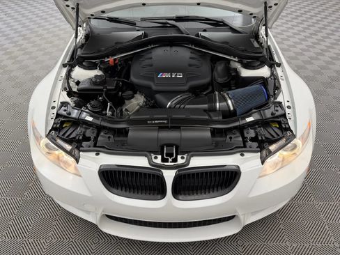 Used 2011 BMW M3 Convertible RWD image 31