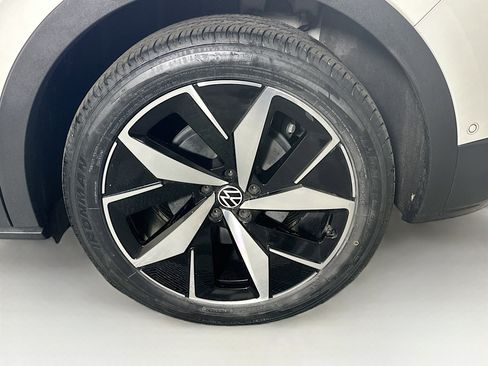 Used 2023 Volkswagen ID.4 Pro S image 11
