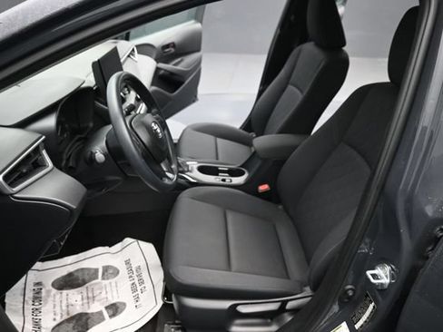 Used 2024 Toyota Corolla LE FWD image 12