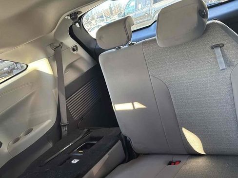 Used 2023 Toyota Sienna LE image 10