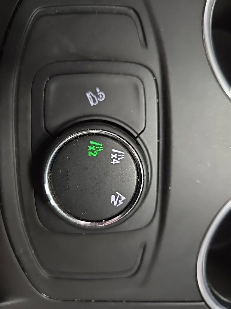 Used 2018 GMC Terrain SLE AWD/4WD image 25