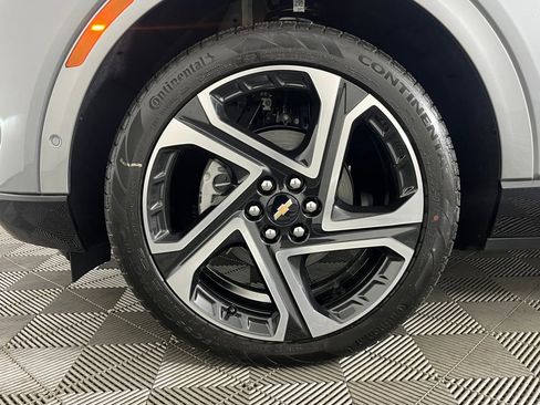 New 2026 Chevrolet Equinox EV LT image 16