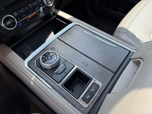 Used 2020 Ford Expedition Limited w/ Equipment Group 302A RWD image 29