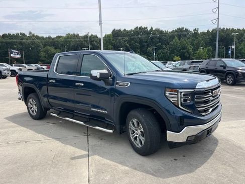 Used 2022 GMC Sierra 1500 SLT AWD/4WD image 10