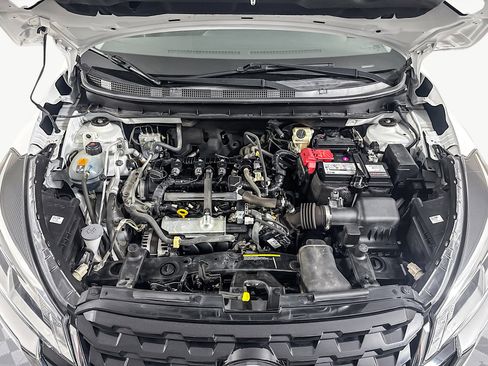 Used 2022 Nissan Kicks S image 40