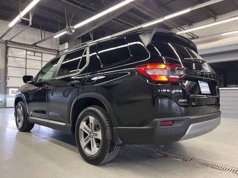 Used 2023 Honda Pilot EX-L image 5