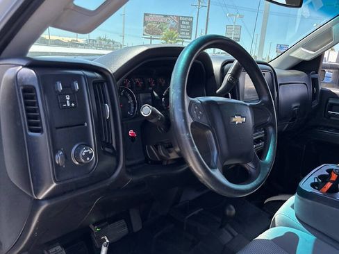 Used 2018 Chevrolet Silverado 2500 W/T w/ WT Convenience Package AWD/4WD image 7